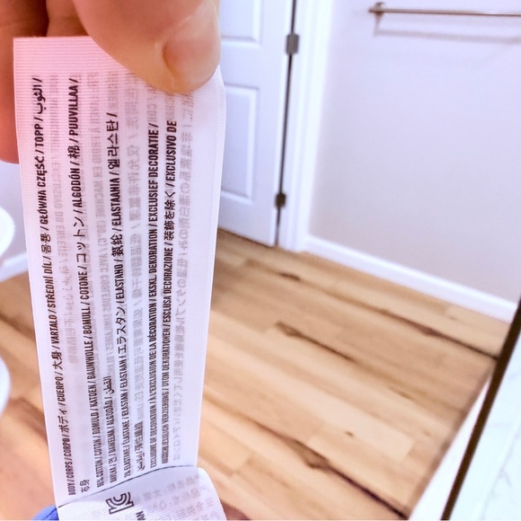 Elegant Blue Sleeveless Dress - Picture 5 of 7